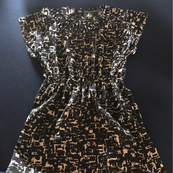 ‼️Mix and Match 3 items for $5‼️ Women’s size 8 black dress with pockets - Picture 1 of 3